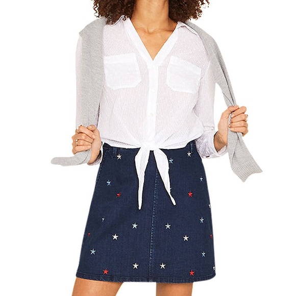 Oasis Donny Spotted Textured Button Down Top 🤍 - Picture 9 of 9